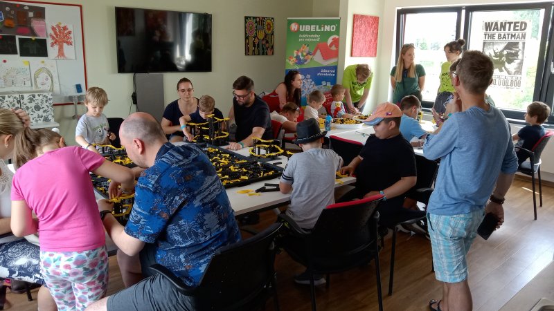 foto KOSTKY MEZI OBRAZY I. ...Hudba 4626