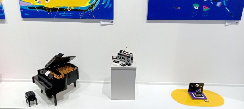 foto KOSTKY MEZI OBRAZY I. ...Hudba 4637