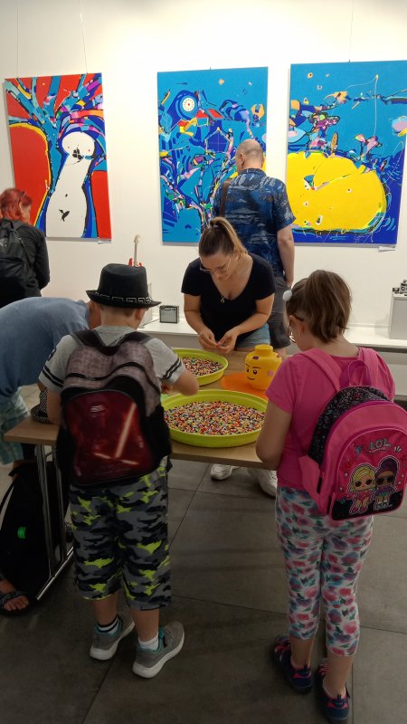 foto KOSTKY MEZI OBRAZY I. ...Hudba 4640