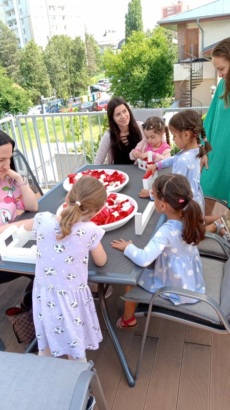 foto KOSTKY MEZI OBRAZY I. ...Hudba 4652