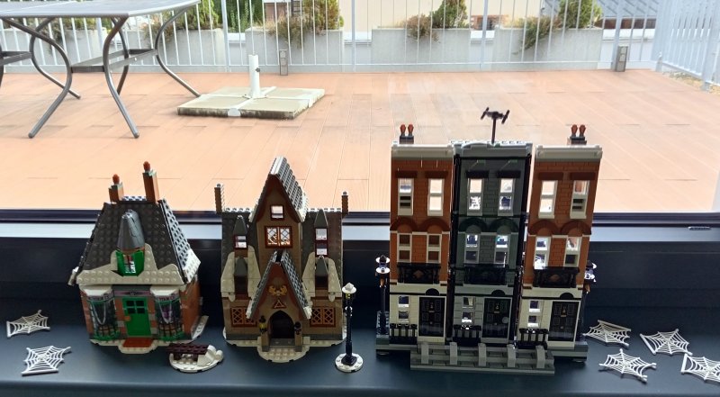 foto KOSTKY MEZI OBRAZY II. ...Halloween 5093