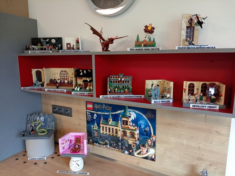 foto KOSTKY MEZI OBRAZY II. ...Halloween 5101