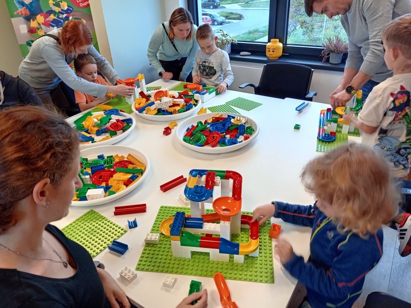 foto KOSTKY MEZI OBRAZY II. ...Halloween 5103