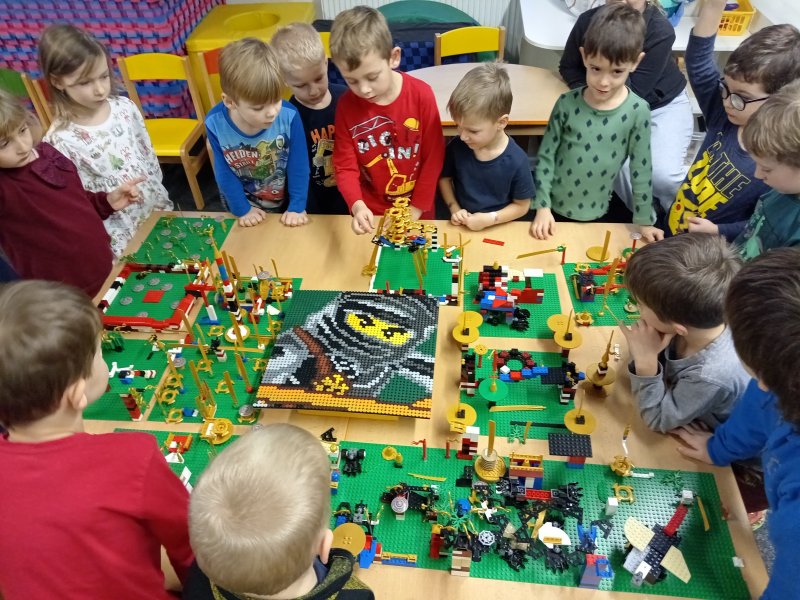 foto KOSTKOVÁNÍ MEZI DĚTMI 10356