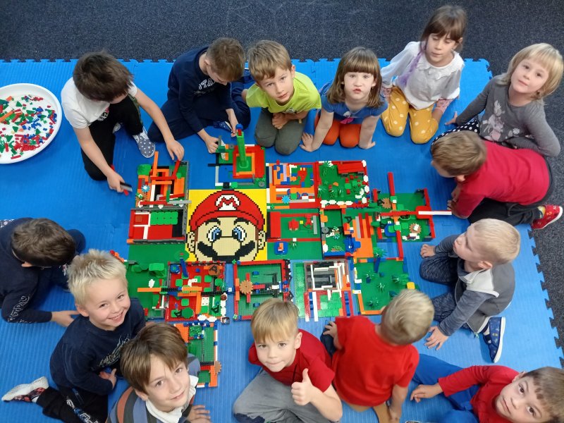 foto KOSTKOVÁNÍ MEZI DĚTMI 10363