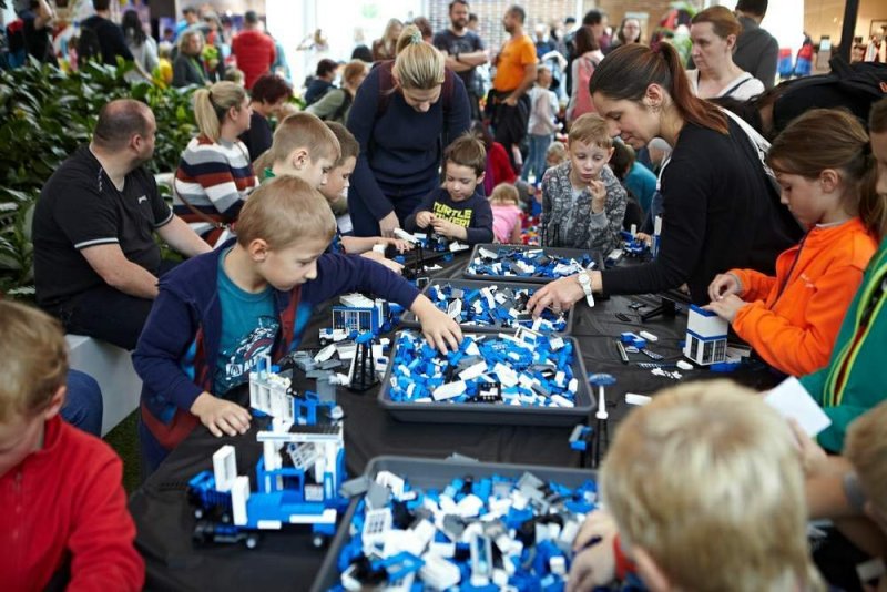 foto KOSTKOVÁNÍ MEZI DĚTMI 10364