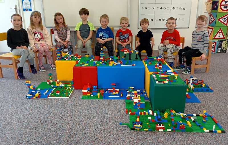 foto KOSTKOVÁNÍ MEZI DĚTMI 10373