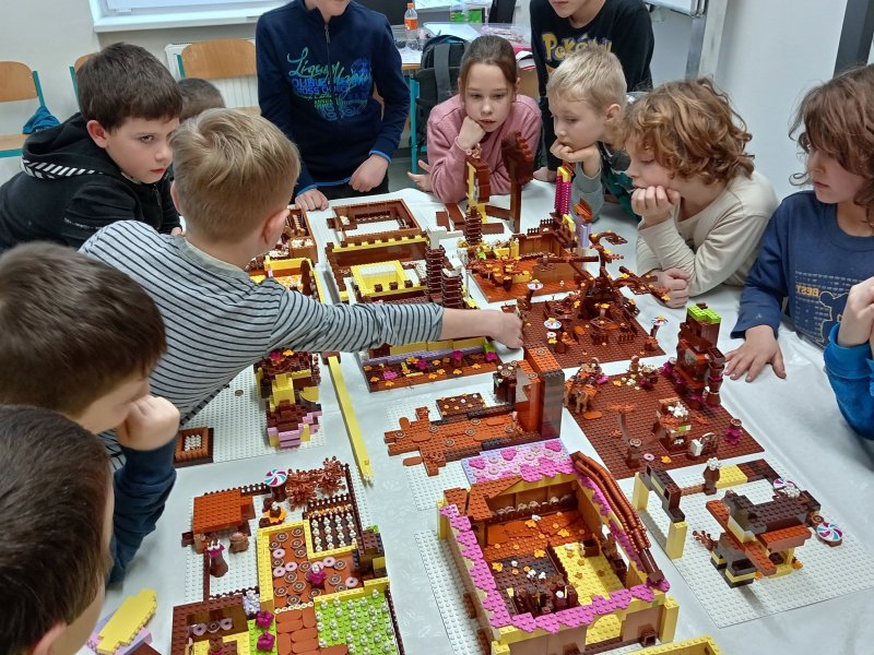 foto KOSTKOVÁNÍ MEZI DĚTMI 10375