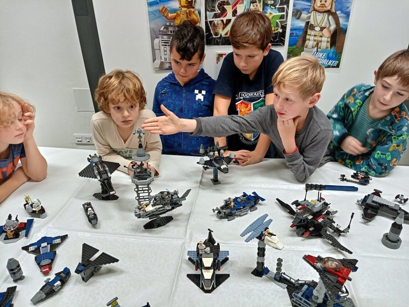 foto KOSTKOVÁNÍ MEZI DĚTMI 10381