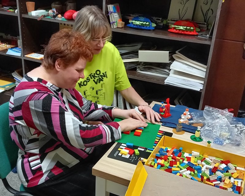 foto Kostkování v TyfloCentru MEZI NEVIDOMÝMI 10799