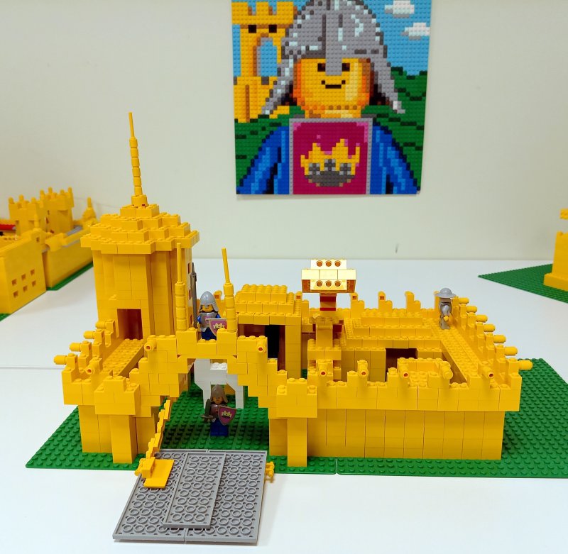 foto PRVNÍ LEGO HRADY ze 70. let 10901
