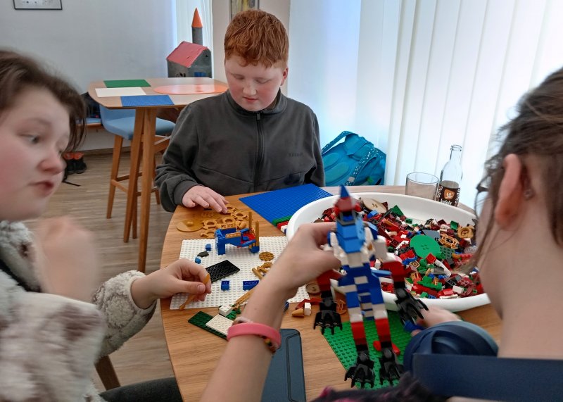 foto KOSTKOVÁNÍ ZA SKLEM 11786