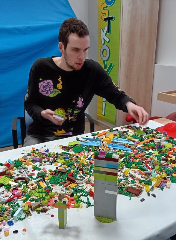 foto KOSTKOVÁNÍ ZA SKLEM 11790