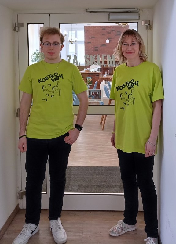 foto KOSTKOVÁNÍ ZA SKLEM 11804