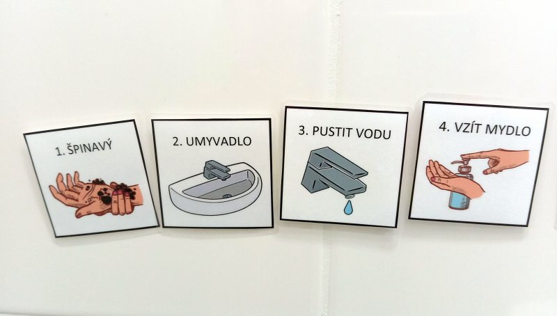 foto KOSTKOVÁNÍ ZA SKLEM 11821