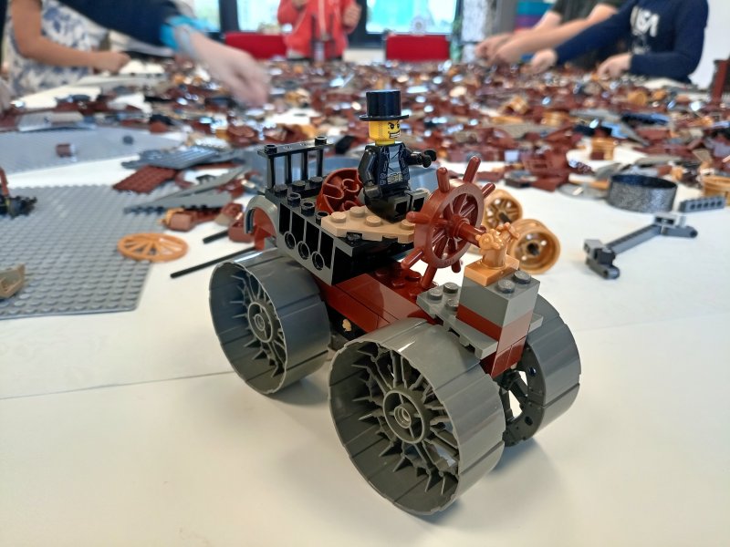 foto STEAMPUNK vynálezy 11989