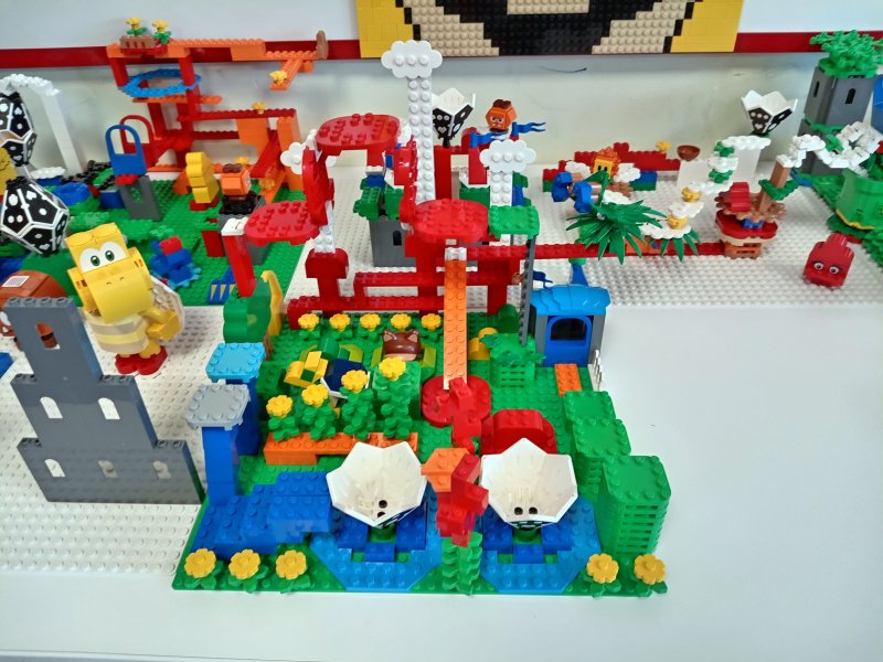 foto SUPER MARIO