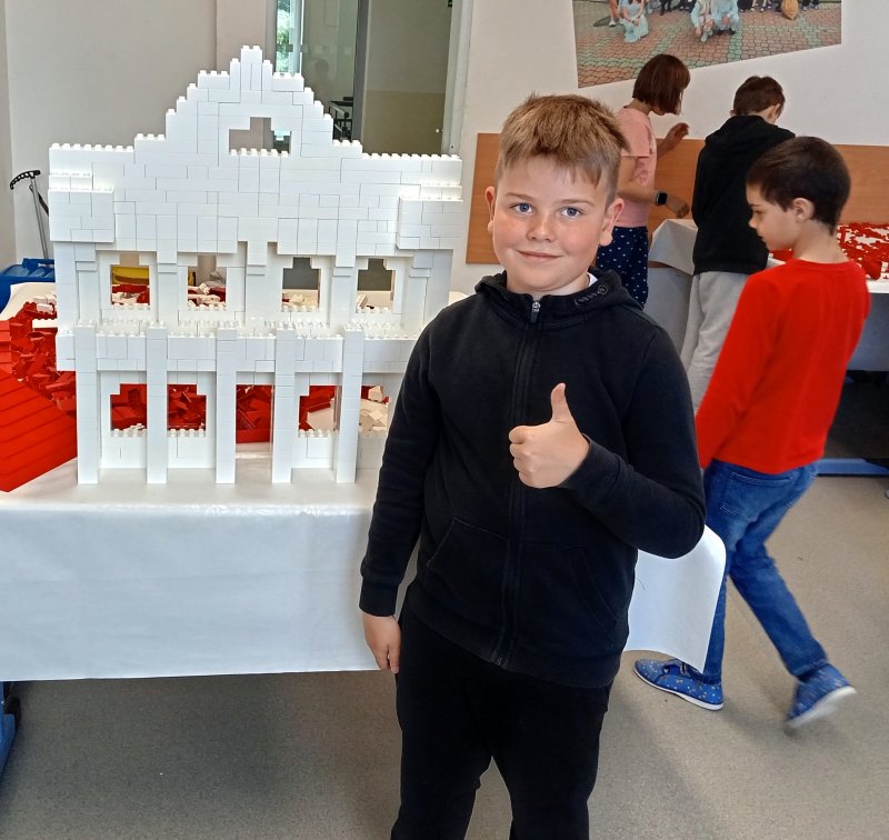 foto Červená architektura 13198