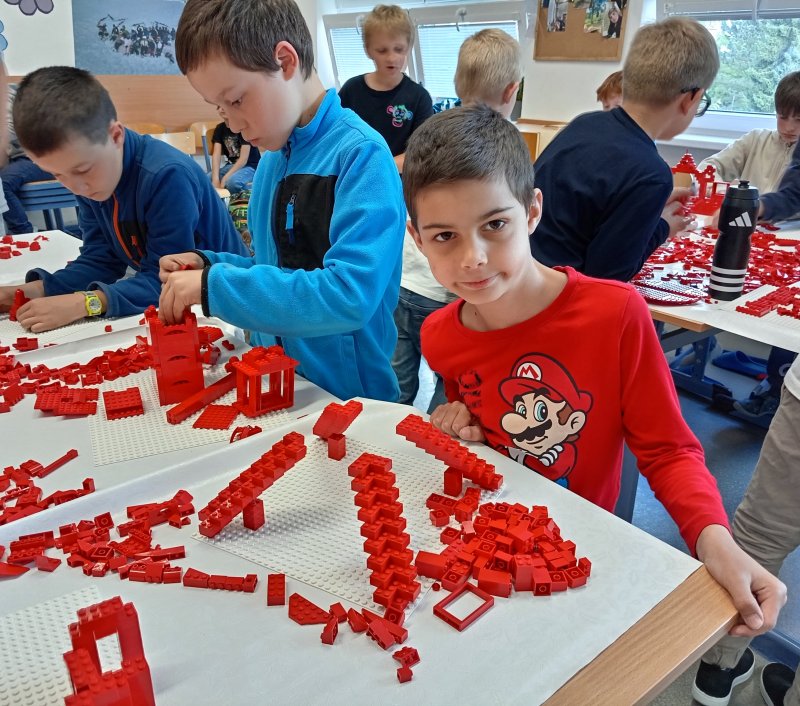 foto Červená architektura 13213