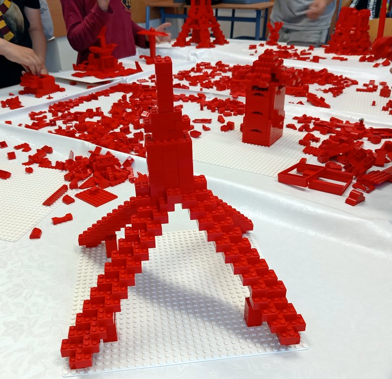 foto Červená architektura 13214