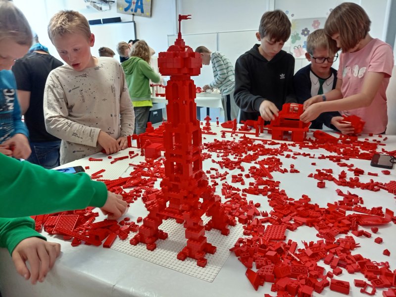 foto Červená architektura 13221