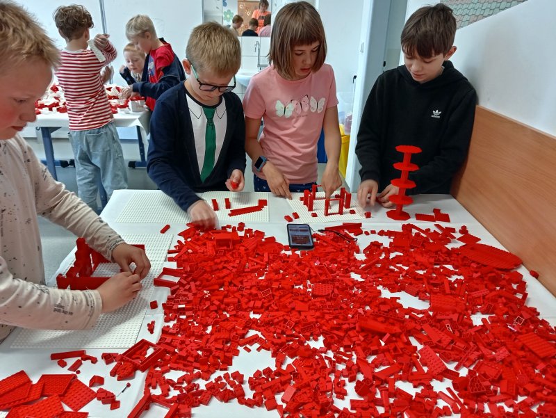 foto Červená architektura 13222