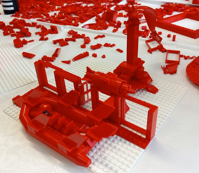 foto Červená architektura 13227