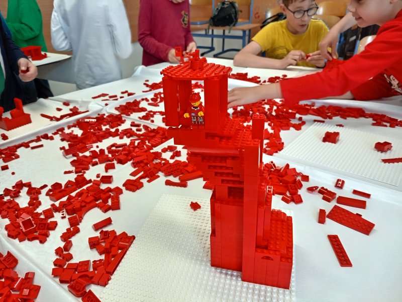 foto Červená architektura 13228