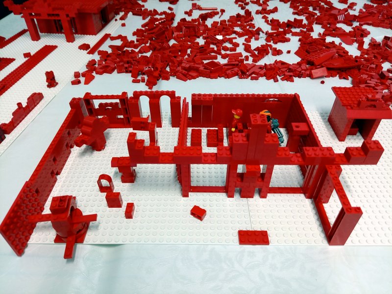 foto Červená architektura 13239