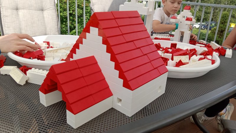 foto ČERVENOBÍLÁ TVORBA 13347