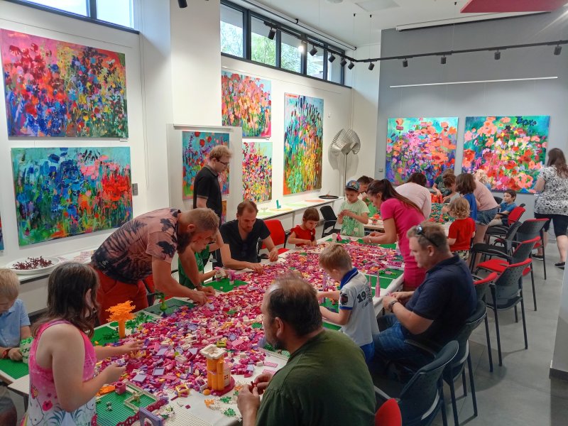 foto Nejen KVĚTY mezi KVĚTY 13720