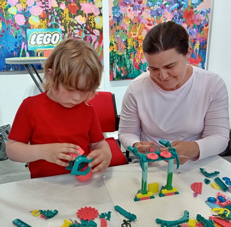 foto Nejen KVĚTY mezi KVĚTY 13738