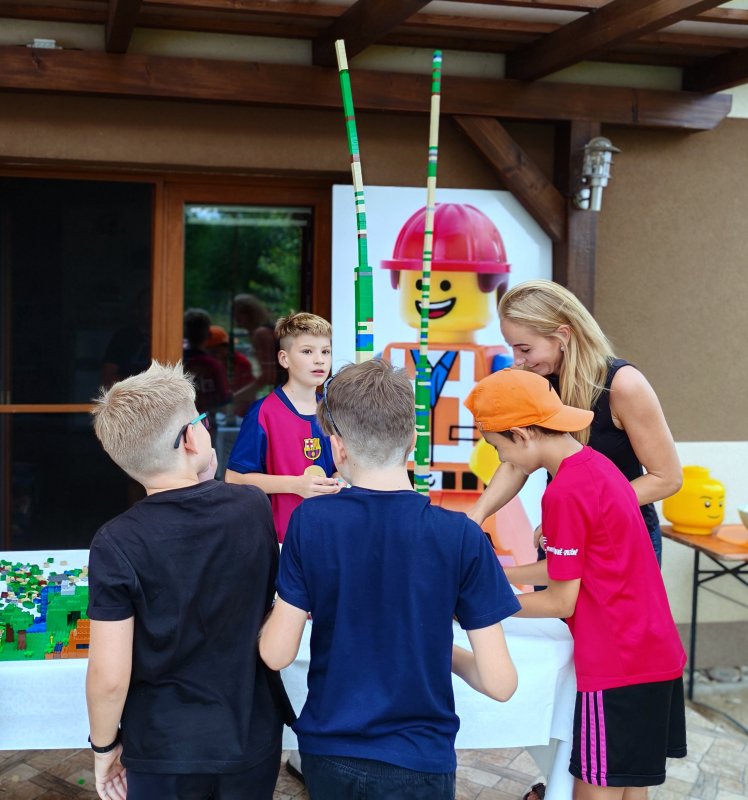 foto Jirkovy a Barčiny narozeniny v LEGO stylu 14063