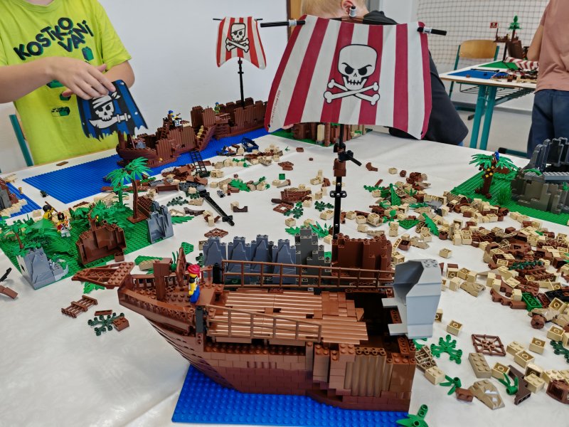 foto Tvoříme PIRÁTY...koráby, ostrovy s poklady 14164