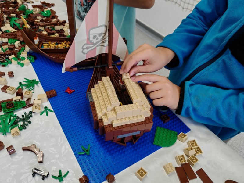 foto Tvoříme PIRÁTY...koráby, ostrovy s poklady 14165
