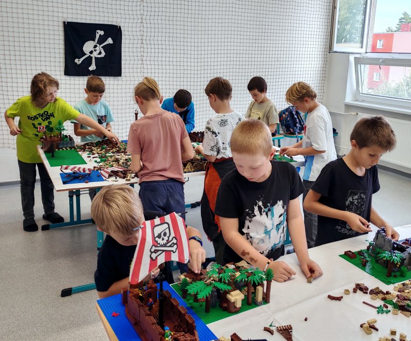 foto Tvoříme PIRÁTY...koráby, ostrovy s poklady 14173