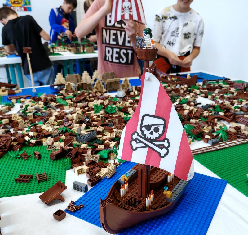 foto Tvoříme PIRÁTY...koráby, ostrovy s poklady 14180