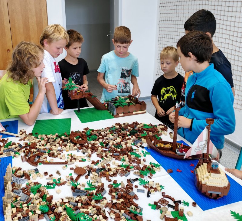 foto Tvoříme PIRÁTY...koráby, ostrovy s poklady 14204