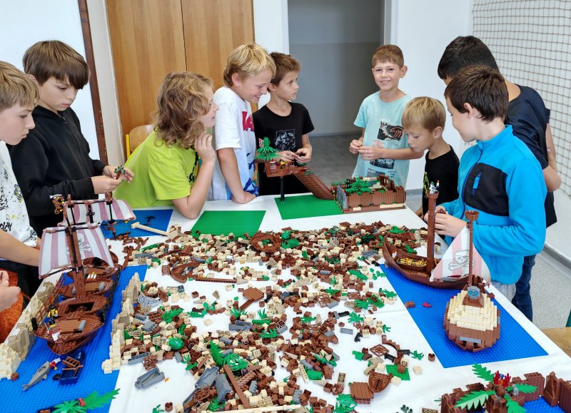 foto Tvoříme PIRÁTY...koráby, ostrovy s poklady 14205