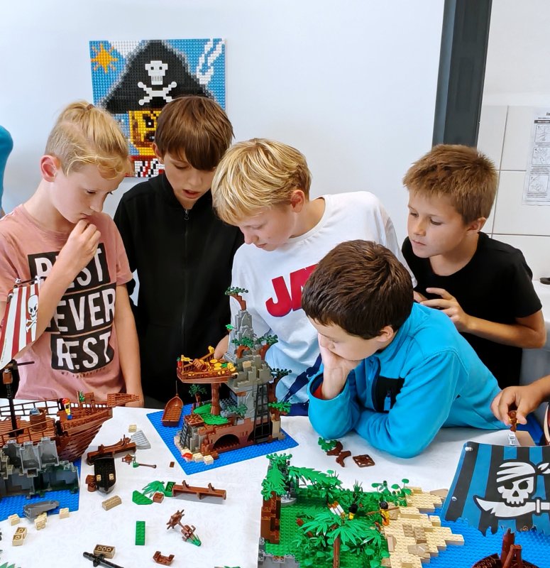 foto Tvoříme PIRÁTY...koráby, ostrovy s poklady 14211