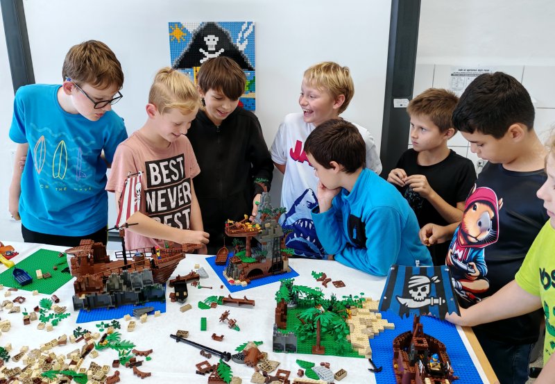 foto Tvoříme PIRÁTY...koráby, ostrovy s poklady 14212