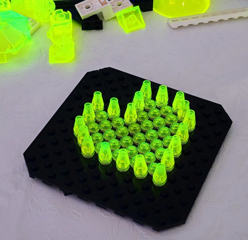 foto KOSTKY MEZI OBRAZY VI. Star Wars + Svítící vesmír 14322