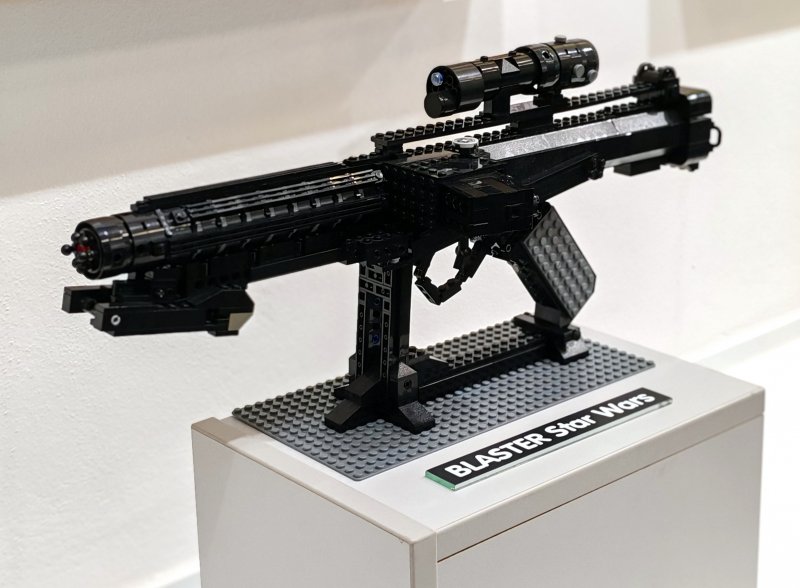 foto KOSTKY MEZI OBRAZY VI. Star Wars + Svítící vesmír 14331