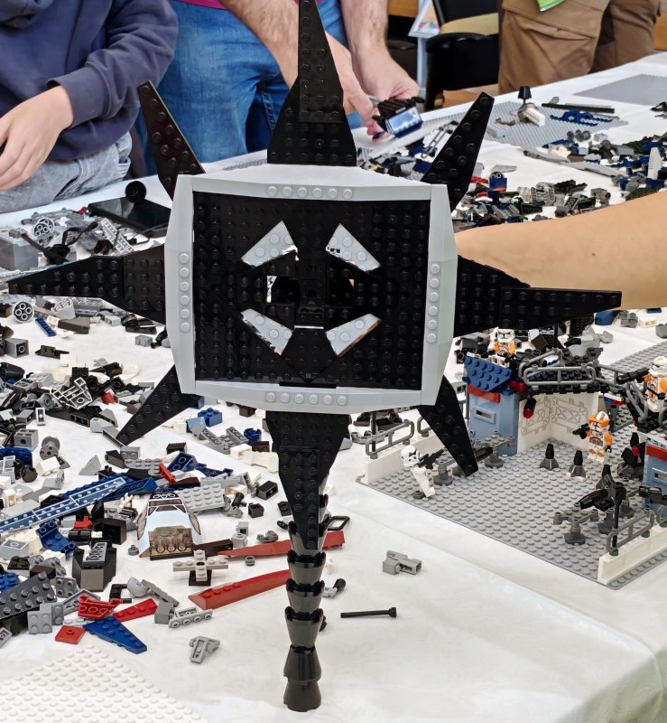 foto KOSTKY MEZI OBRAZY VI. Star Wars + Svítící vesmír 14369