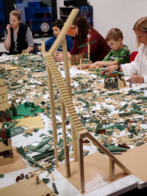 foto Stavíme KOUZELNICKÉ BRADAVICE 14576