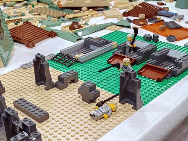 foto Stavíme KOUZELNICKÉ BRADAVICE 14577