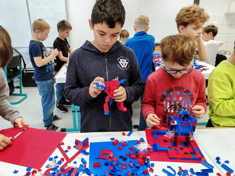 foto Stavíme SPIDERMAN styl 14605