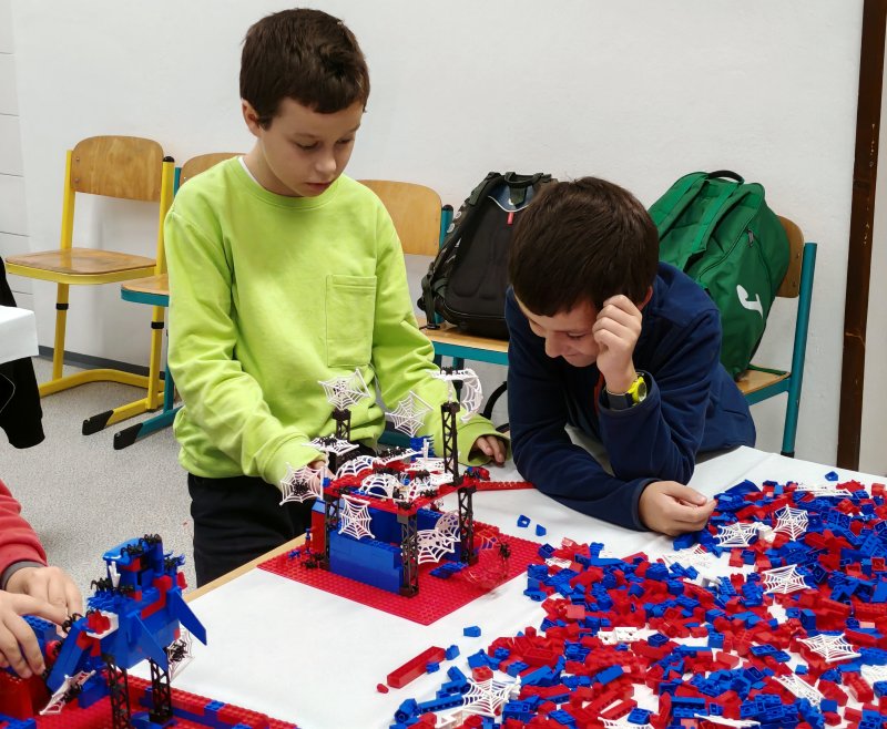 foto Stavíme SPIDERMAN styl 14611