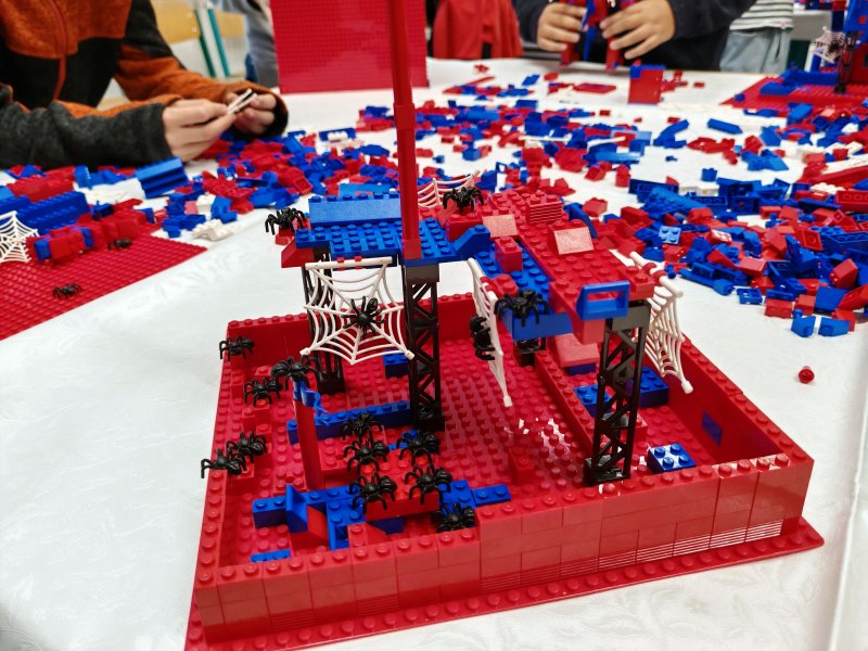 foto Stavíme SPIDERMAN styl 14619