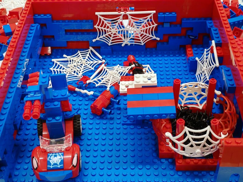 foto Stavíme SPIDERMAN styl 14624